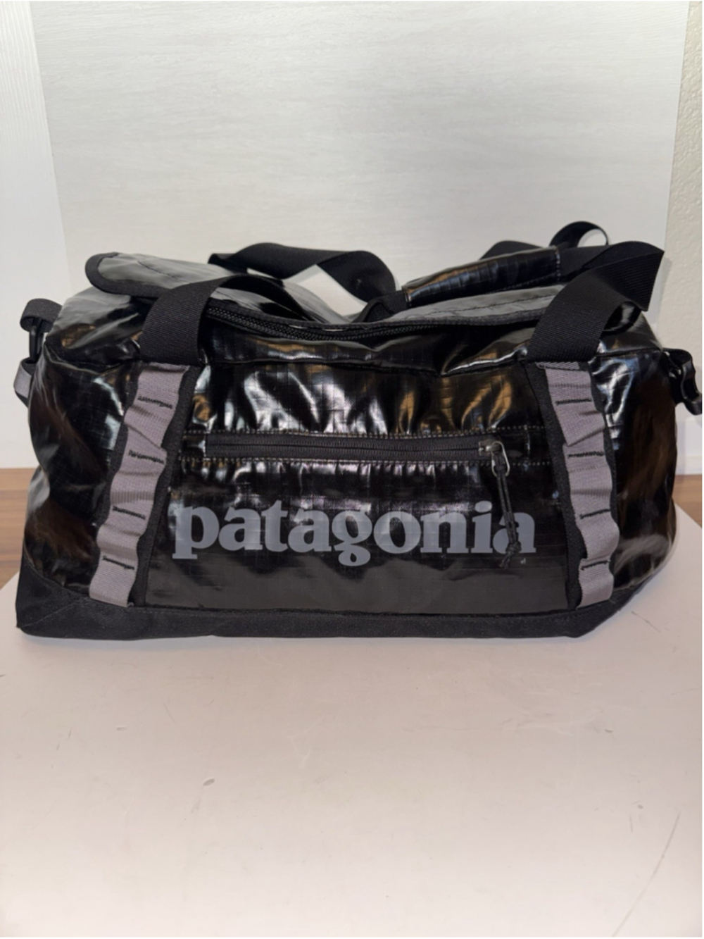 Patagonia Black Hole 45L Duffel Bag Travel Gym Weekender Carry On Missing Strap
